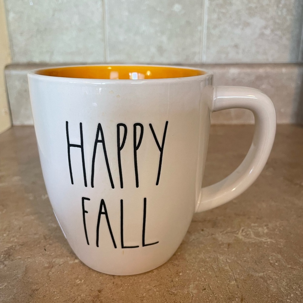 Rae Dunn Happy Fall mug